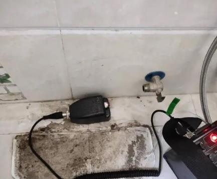 平顶山湛河屋顶漏水维修公司分享下卫生间漏水的危害及解决方法